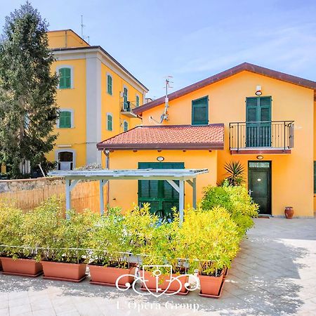 Villa Livia - L'Opera Group La Spezia Eksteriør billede